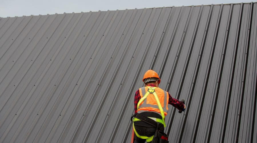Professional metal roof installation services in Traver, CA